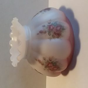 Glass Melon Lamp Shade With A Crimped Top